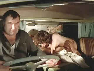 Ilyen vidéken élni. Falusi lány fiatal nem ingyenes leszbikus videók csak, hogy az otthoni, hanem nagyon szép. A gyönyörű szőke fényképezett a háttérben a száraz fű a háttérben egy ló és egy lány az erdőben, ők szeretkeztek, és mindent forgatták a kamera és a fotó. A pornográfiát eredetileg négy kvadránsra osztották, szintén nagyon érdekes.