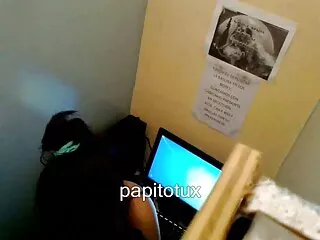 Kell ellenőrzés bemutatni a jegyet, hogy álljon a hatalom, de a lány nem vásárol. Az ellenőr kivette a villamosból, és közölte, hogy ha szabálytalan volt, nagyon súlyos bírságot kell fizetnie. A lányok nincs pénz, így nekem, szex porno videok ingyen hogy a szülők neki, amely csavarni a hüvely újra ezt elnémítva.