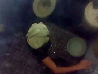Érett Nő, tapasztalat találkozik egy teljesen más módon a fiatalok. szex video teljes film magyarul Nem tépik le a bugyit, hogy gyorsan behelyezzenek valamit a két láb közé. Tehát sokkal érdekesebb lesz, ha a lányok kémkednek, érettek.
